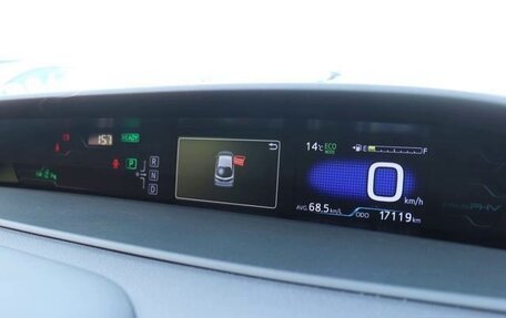 Toyota Prius IV XW50, 2021 год, 1 720 000 рублей, 17 фотография