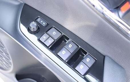 Toyota Prius IV XW50, 2021 год, 1 720 000 рублей, 16 фотография
