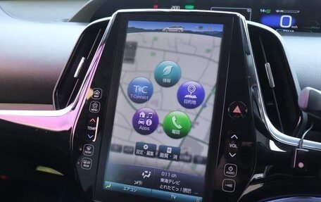 Toyota Prius IV XW50, 2021 год, 1 720 000 рублей, 18 фотография