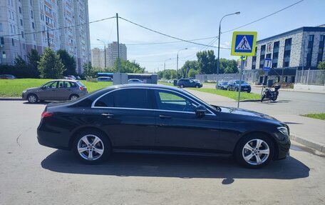 Mercedes-Benz E-Класс, 2021 год, 3 300 000 рублей, 2 фотография
