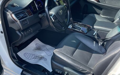 Toyota Camry, 2016 год, 2 200 000 рублей, 5 фотография