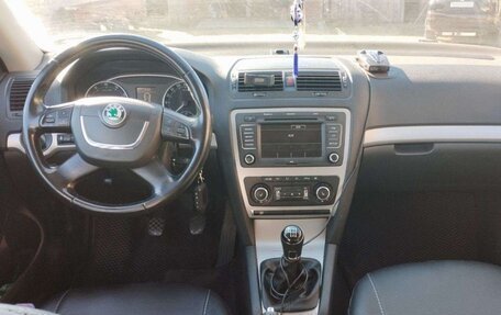 Skoda Octavia, 2011 год, 1 150 000 рублей, 10 фотография