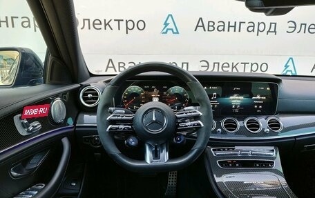 Mercedes-Benz E-Класс AMG, 2021 год, 12 000 000 рублей, 14 фотография