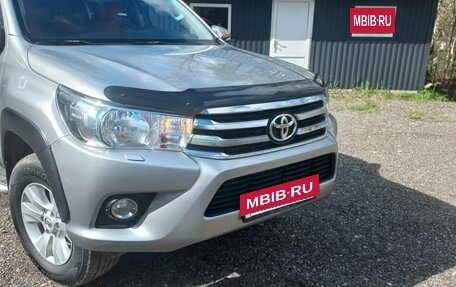Toyota Hilux VIII, 2015 год, 2 600 000 рублей, 4 фотография