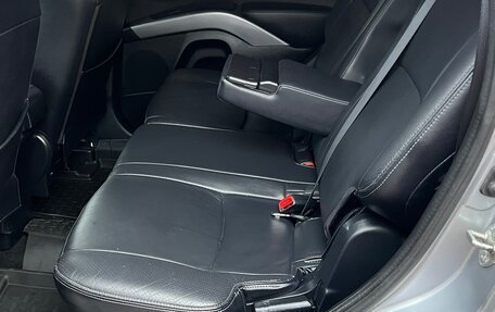 Mitsubishi Outlander III рестайлинг 3, 2011 год, 1 200 000 рублей, 7 фотография