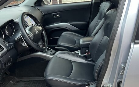 Mitsubishi Outlander III рестайлинг 3, 2011 год, 1 200 000 рублей, 6 фотография