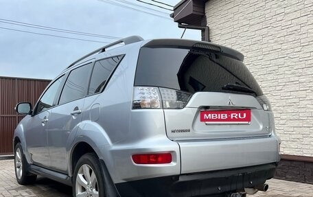 Mitsubishi Outlander III рестайлинг 3, 2011 год, 1 200 000 рублей, 3 фотография