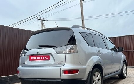 Mitsubishi Outlander III рестайлинг 3, 2011 год, 1 200 000 рублей, 4 фотография