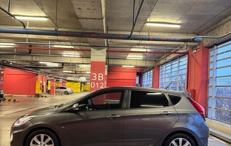 Hyundai Solaris II рестайлинг, 2013 год, 1 080 000 рублей, 3 фотография
