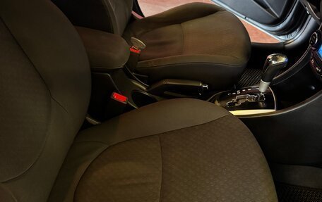 Hyundai Solaris II рестайлинг, 2013 год, 1 080 000 рублей, 34 фотография