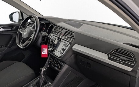 Volkswagen Tiguan II, 2021 год, 1 780 000 рублей, 13 фотография