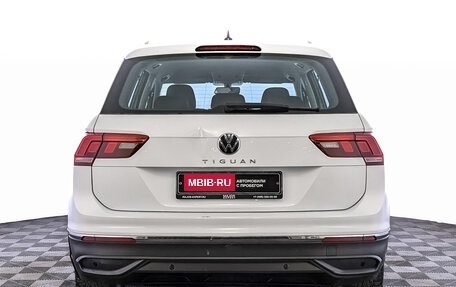 Volkswagen Tiguan II, 2021 год, 1 780 000 рублей, 6 фотография