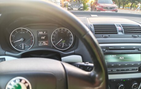 Skoda Octavia, 2011 год, 930 000 рублей, 9 фотография