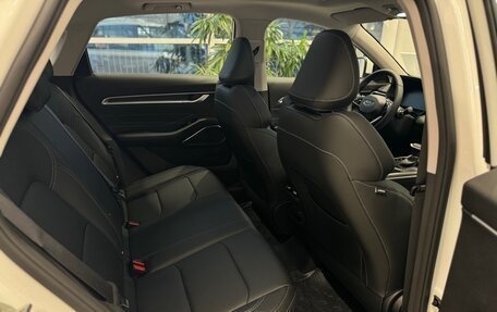 Geely Emgrand, 2024 год, 2 472 220 рублей, 8 фотография