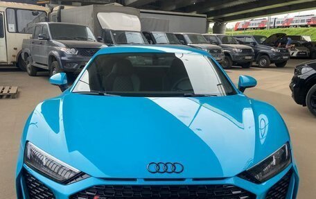 Audi R8, 2023 год, 15 000 000 рублей, 3 фотография