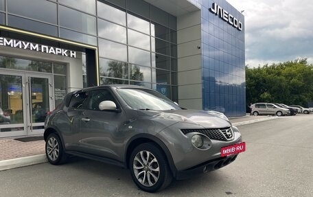 Nissan Juke II, 2013 год, 900 000 рублей, 9 фотография