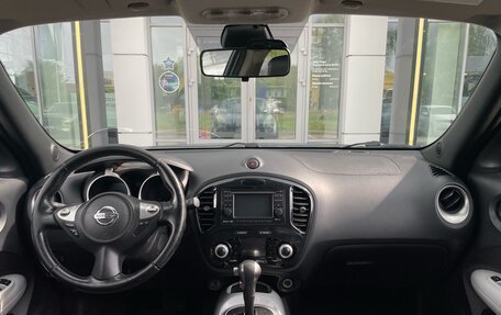 Nissan Juke II, 2013 год, 900 000 рублей, 23 фотография