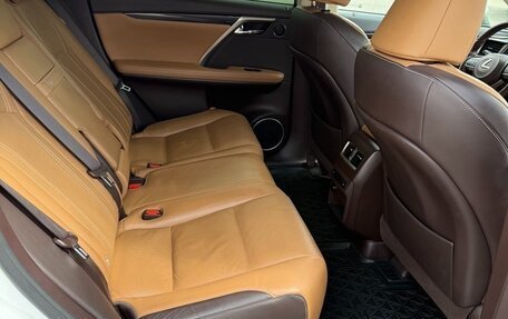 Lexus RX IV рестайлинг, 2017 год, 3 590 000 рублей, 12 фотография