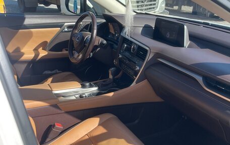 Lexus RX IV рестайлинг, 2017 год, 3 590 000 рублей, 11 фотография