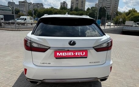 Lexus RX IV рестайлинг, 2017 год, 3 590 000 рублей, 4 фотография