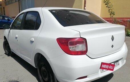 Renault Logan II, 2015 год, 575 000 рублей, 5 фотография
