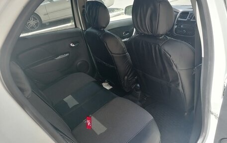 Renault Logan II, 2015 год, 575 000 рублей, 8 фотография