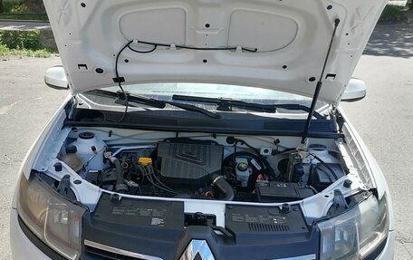 Renault Logan II, 2015 год, 575 000 рублей, 18 фотография
