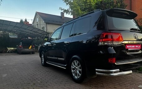 Toyota Land Cruiser 200, 2015 год, 5 200 000 рублей, 2 фотография
