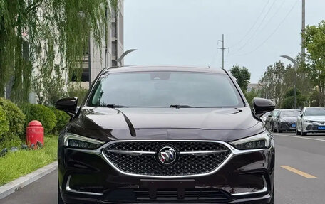 Buick LaCrosse III, 2022 год, 2 200 000 рублей, 2 фотография