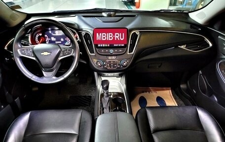 Chevrolet Malibu IX, 2021 год, 1 200 000 рублей, 7 фотография
