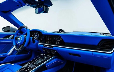 Porsche 911, 2024 год, 63 000 000 рублей, 14 фотография