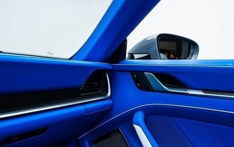 Porsche 911, 2024 год, 63 000 000 рублей, 16 фотография