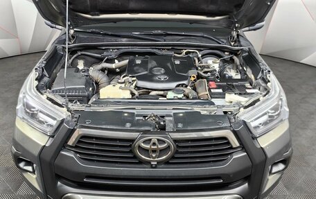 Toyota Hilux VIII, 2021 год, 4 095 000 рублей, 19 фотография