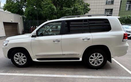 Toyota Land Cruiser 200, 2018 год, 5 890 000 рублей, 7 фотография