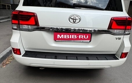 Toyota Land Cruiser 200, 2018 год, 5 890 000 рублей, 6 фотография