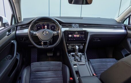 Volkswagen Passat B8 рестайлинг, 2018 год, 2 200 000 рублей, 6 фотография