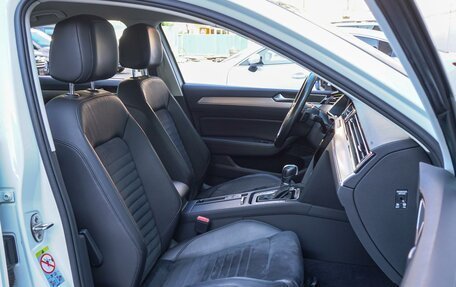 Volkswagen Passat B8 рестайлинг, 2018 год, 2 200 000 рублей, 8 фотография