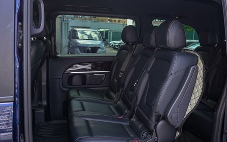 Mercedes-Benz V-Класс, 2019 год, 5 790 000 рублей, 10 фотография