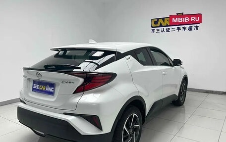 Toyota C-HR I рестайлинг, 2022 год, 2 150 000 рублей, 9 фотография