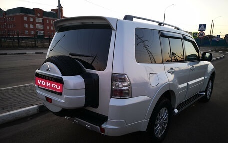 Mitsubishi Pajero IV, 2014 год, 2 800 000 рублей, 5 фотография