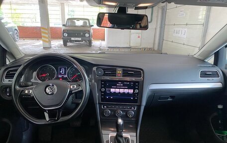 Volkswagen Golf VII, 2018 год, 1 650 000 рублей, 5 фотография