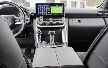 Toyota Land Cruiser, 2021 год, 11 300 000 рублей, 12 фотография