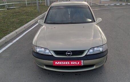 Opel Vectra B рестайлинг, 1996 год, 320 000 рублей, 2 фотография