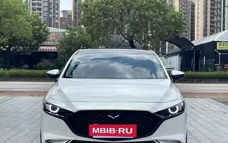 Mazda 3, 2022 год, 1 775 548 рублей, 2 фотография