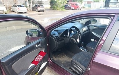 Hyundai Solaris II рестайлинг, 2013 год, 750 000 рублей, 1 фотография