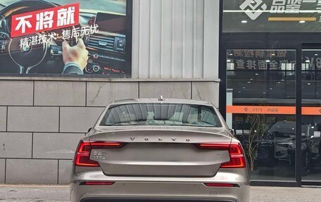 Volvo S60 III, 2022 год, 2 700 236 рублей, 4 фотография