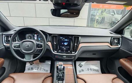 Volvo S60 III, 2022 год, 2 700 236 рублей, 8 фотография