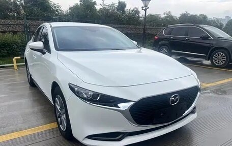 Mazda 3, 2021 год, 1 600 000 рублей, 3 фотография