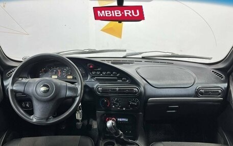 Chevrolet Niva I рестайлинг, 2011 год, 465 000 рублей, 9 фотография