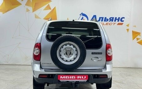 Chevrolet Niva I рестайлинг, 2011 год, 465 000 рублей, 4 фотография